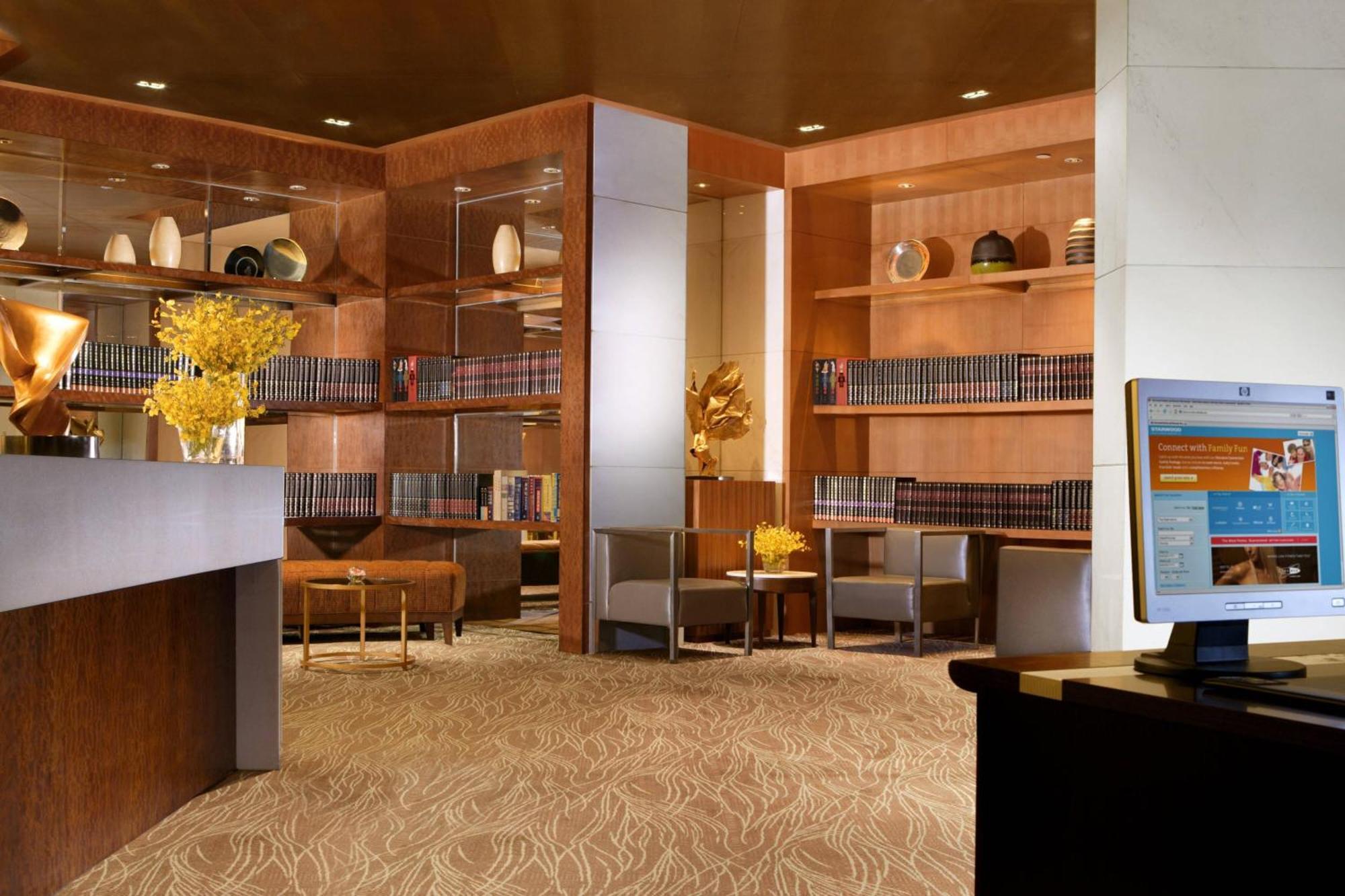 Sheraton Ningbo Hotel - Tianyi Square Bagian luar foto